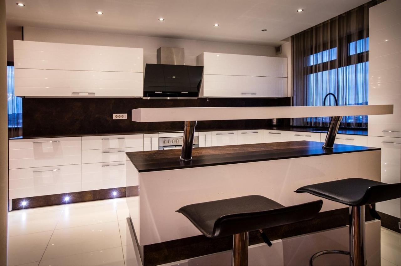 פרישטינה Bentley Apartments מראה חיצוני תמונה