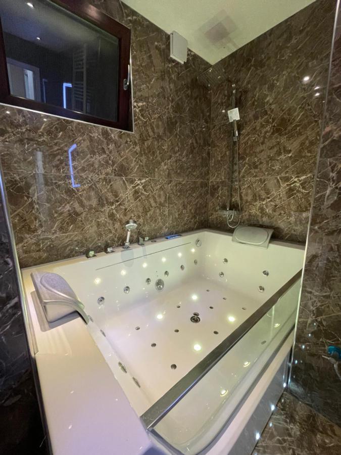 פרישטינה Bentley Apartments מראה חיצוני תמונה