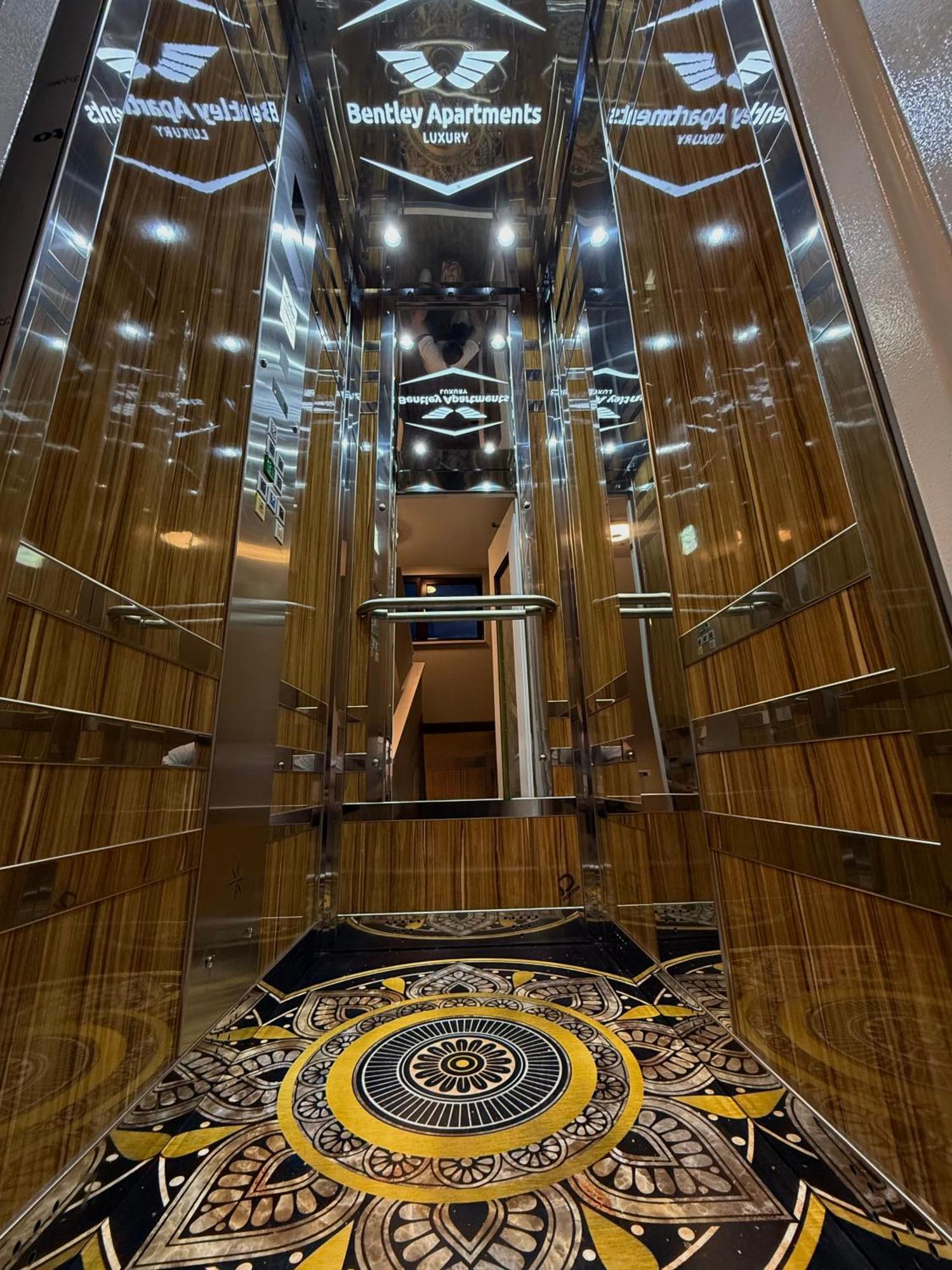 פרישטינה Bentley Apartments מראה חיצוני תמונה